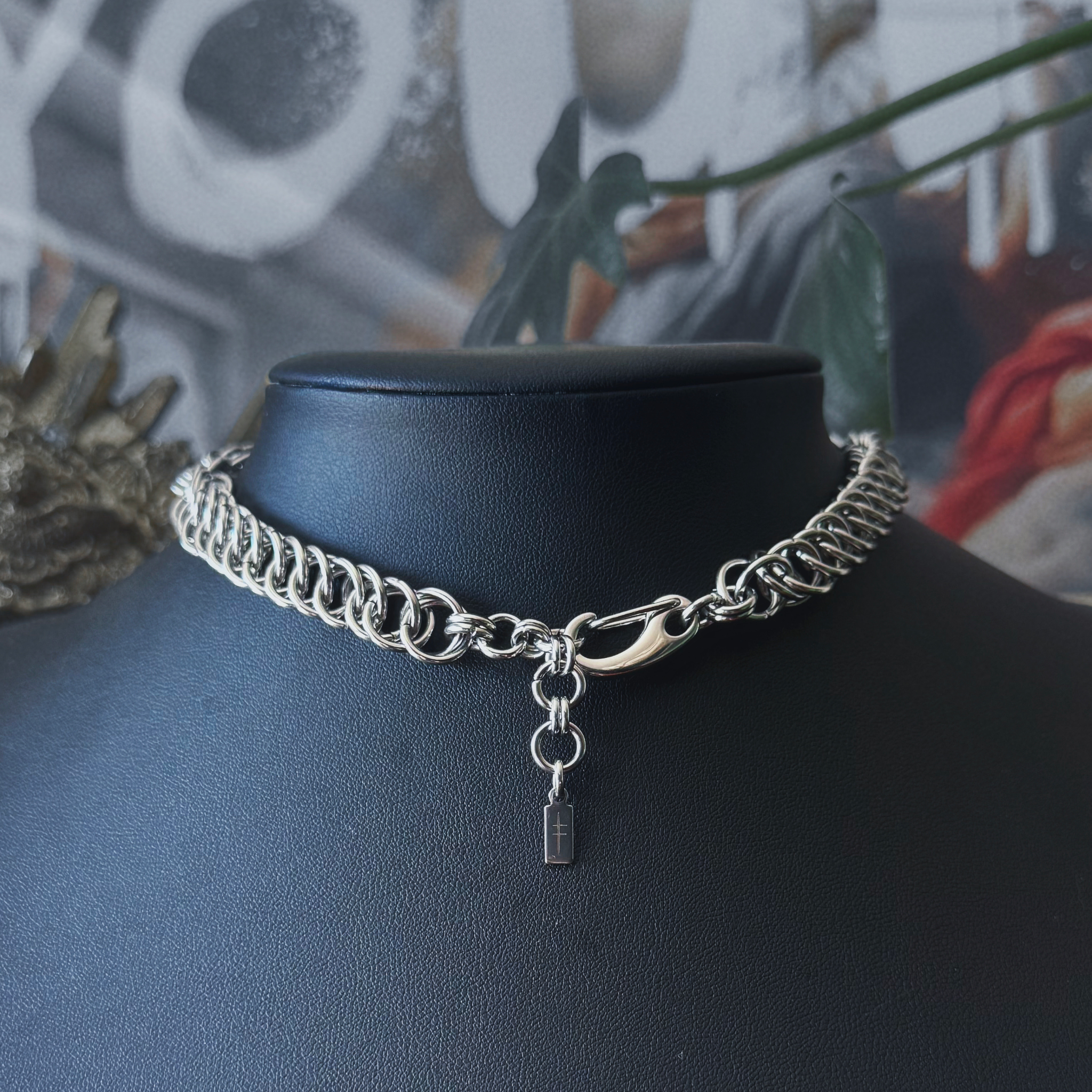 Catena Choker