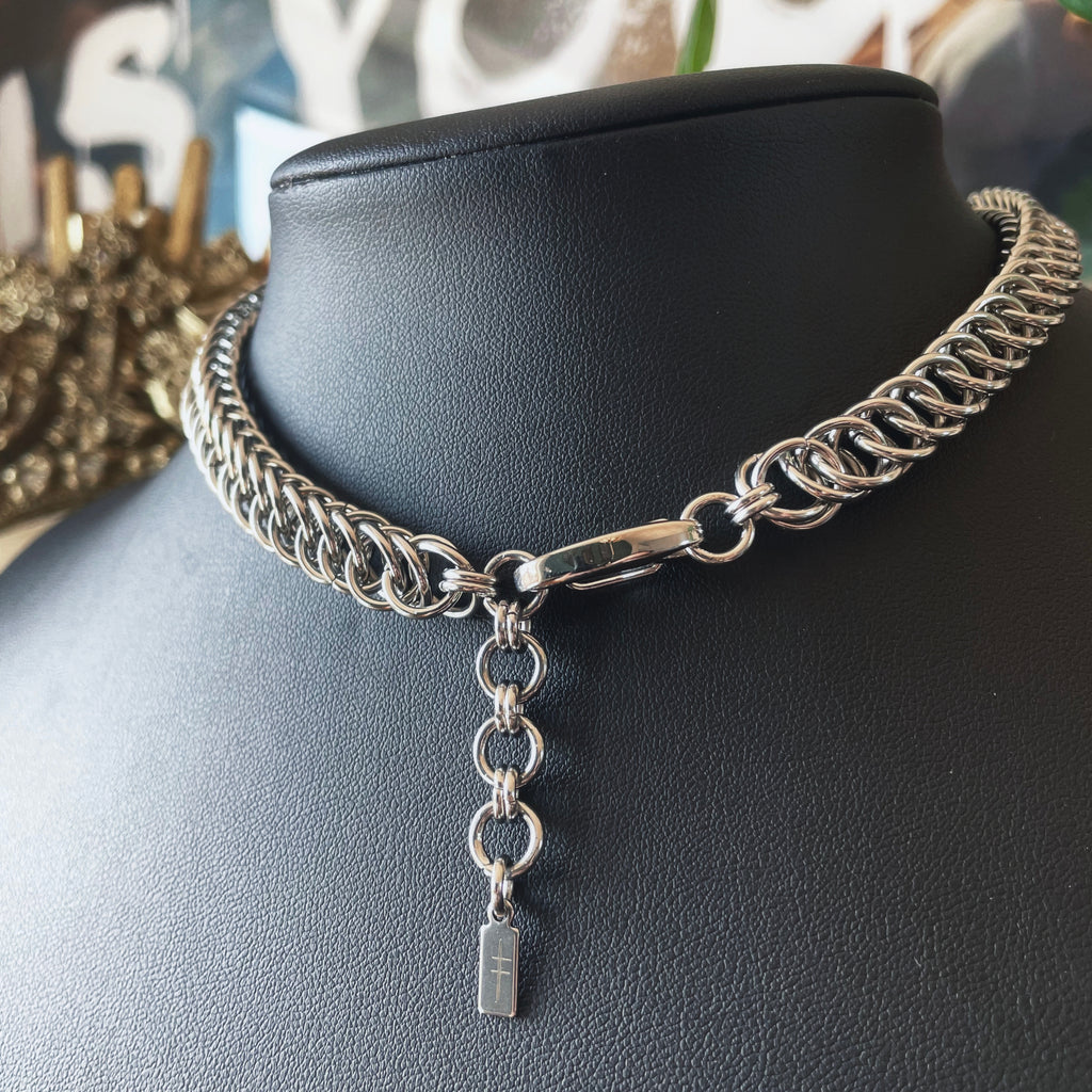 XXX Choker